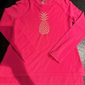 Gorgeous, Tommy Bahama cashmere lightweight, hot pink, adorable sweater 🩷🩷🩷